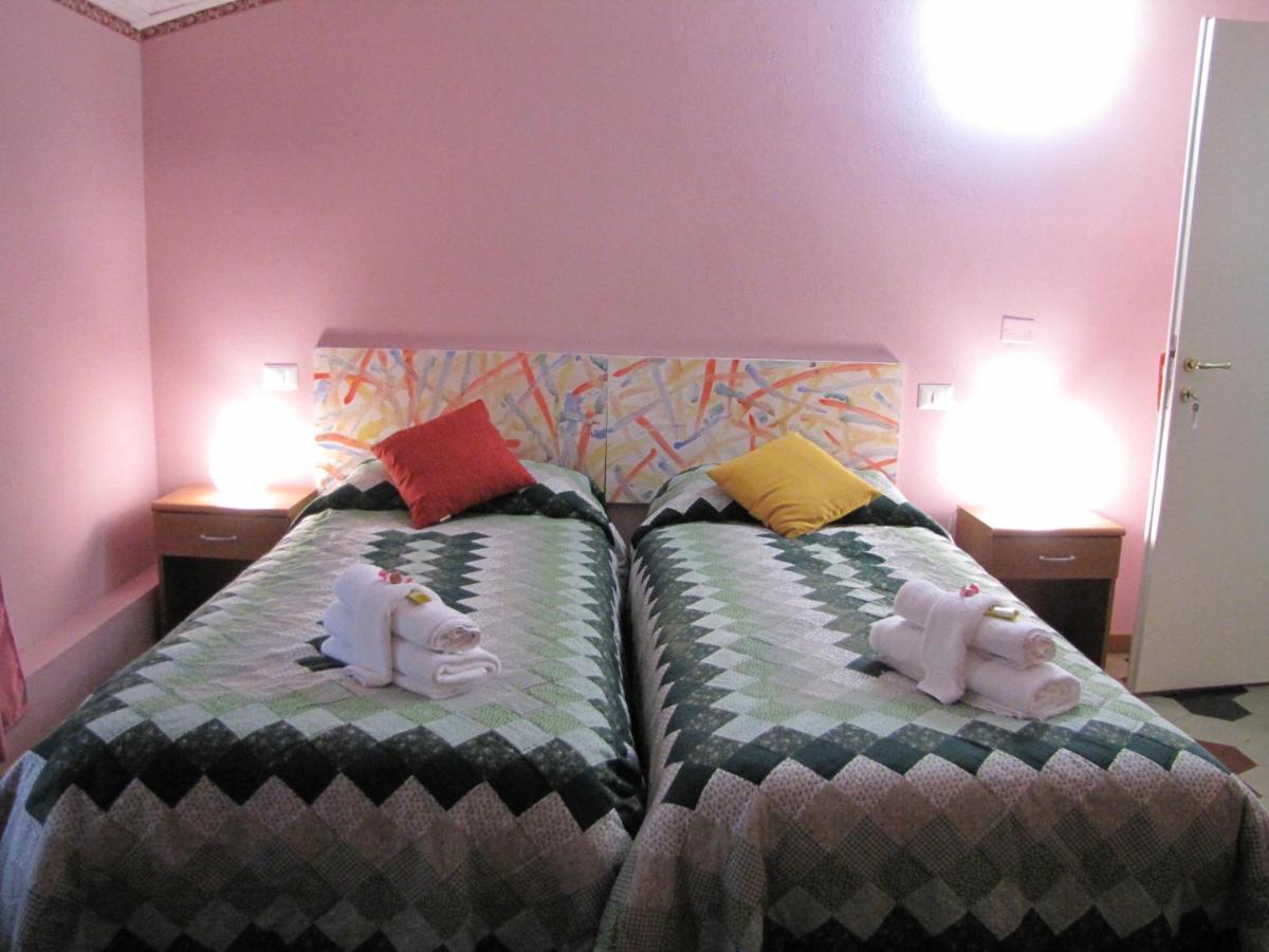 Bb La Bella Addormentata E Il Principe Calaf Bed & Breakfast Lucca Bagian luar foto
